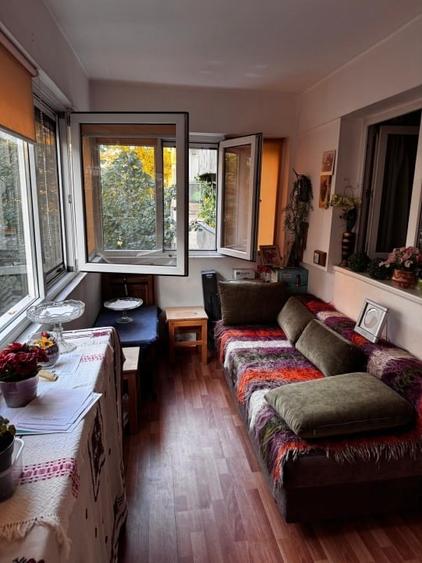 Apartament cu 2 camere semidecomandat, mobilat în Iancului