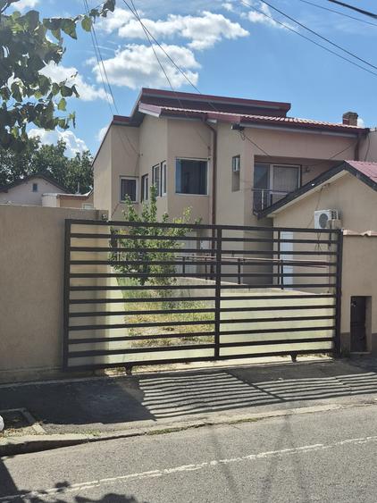 Casă cu 4 camere cu Canalizare în Chiajna