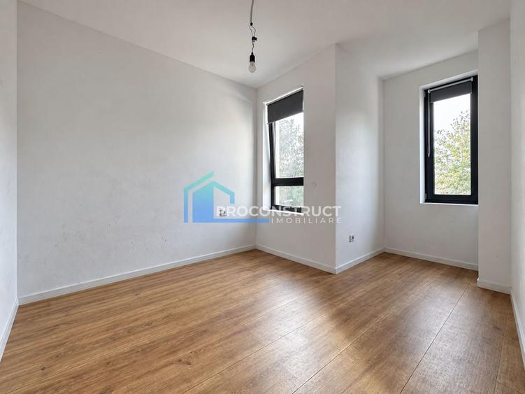 Duplex cu 4 camere cu Canalizare în Moșnița Veche