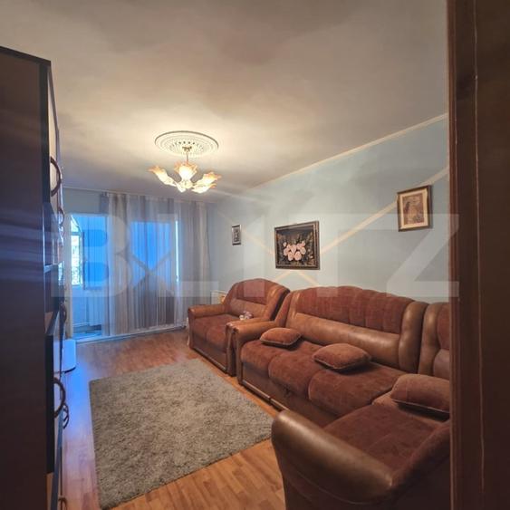 Apartament cu 2 camere decomandat, mobilat în Micro 13