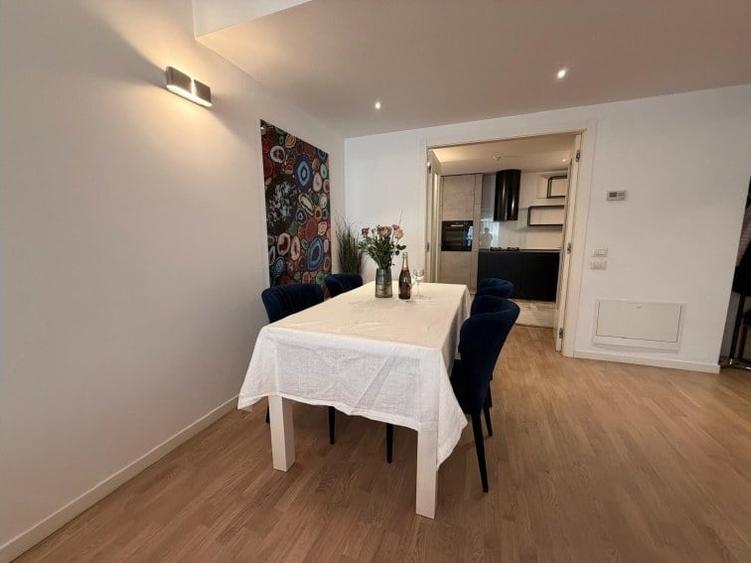 Apartament cu 3 camere în Nordului