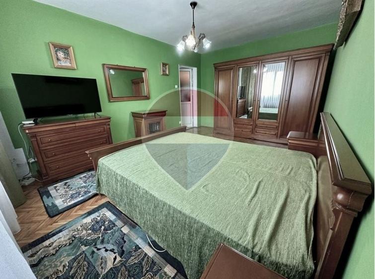 Apartament cu 3 camere decomandat, mobilat în Mărăști