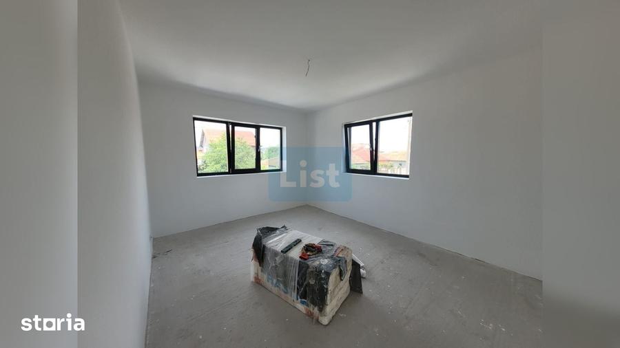 Casă cu 3 camere cu Teren 542 Mp în Grivița