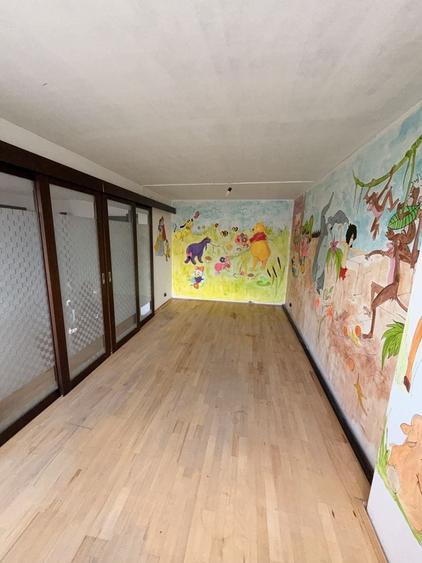 Apartament cu 4 camere decomandat în Crângași