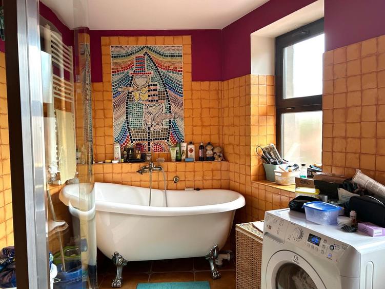 Apartament cu 3 camere decomandat, mobilat în Grădina Icoanei