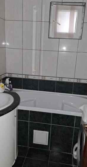 Apartament cu 3 camere decomandat, mobilat în Dristor