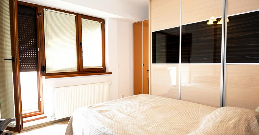 Apartament cu 2 camere decomandat în 1 Mai