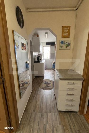 Apartament cu 3 camere în Dâmbu Pietros