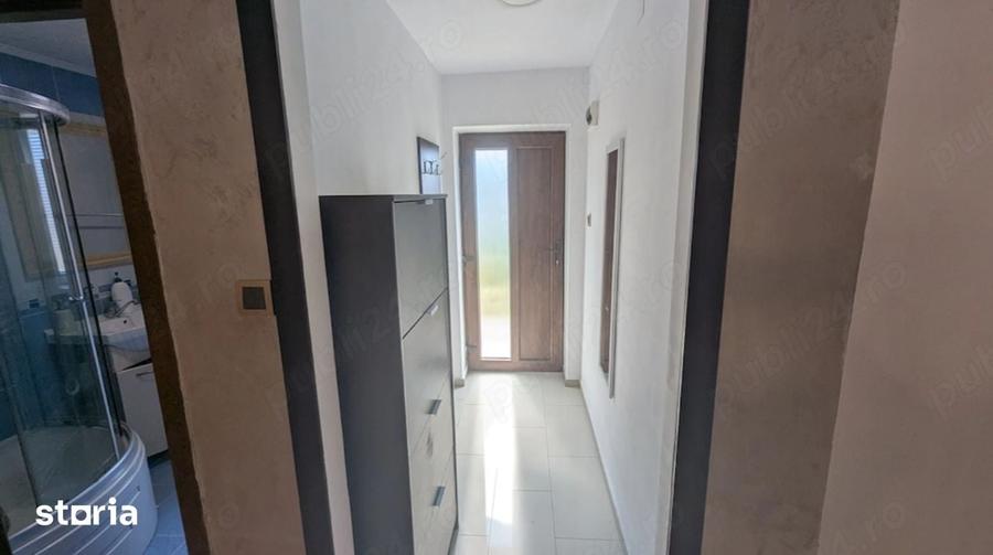 Apartament 3 camere - in vila- curte proprie- Vitan COMISION 0% - 2