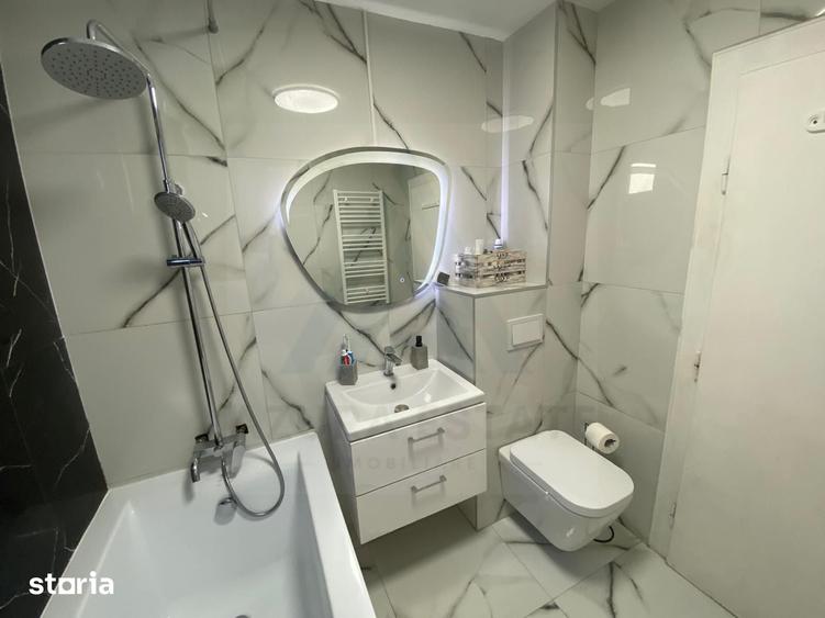 Casă cu 5 camere cu Teren 935 Mp în Central