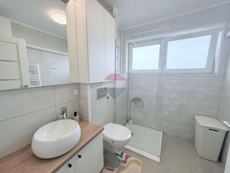 Apartament cu 2 camere semidecomandat, mobilat în Dâmbul Rotund