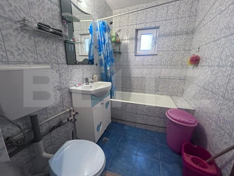 Apartament cu 2 camere decomandat, mobilat în Sud