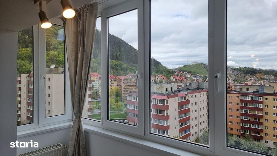 Apartament cu 3 camere decomandat, mobilat în Valea Cetății
