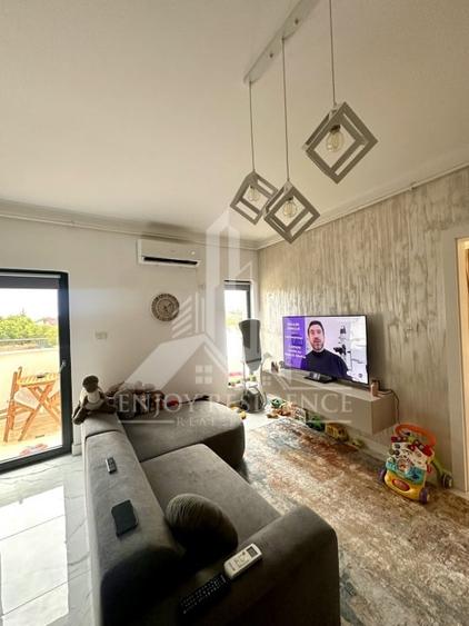 Apartament cu 2 camere semidecomandat, mobilat în Crângași