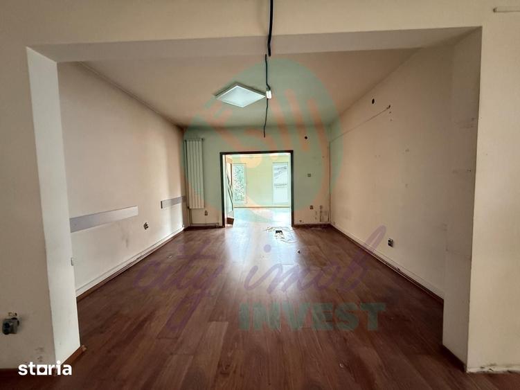 Casă cu 4 camere cu Teren 200 Mp în Parcul Carol