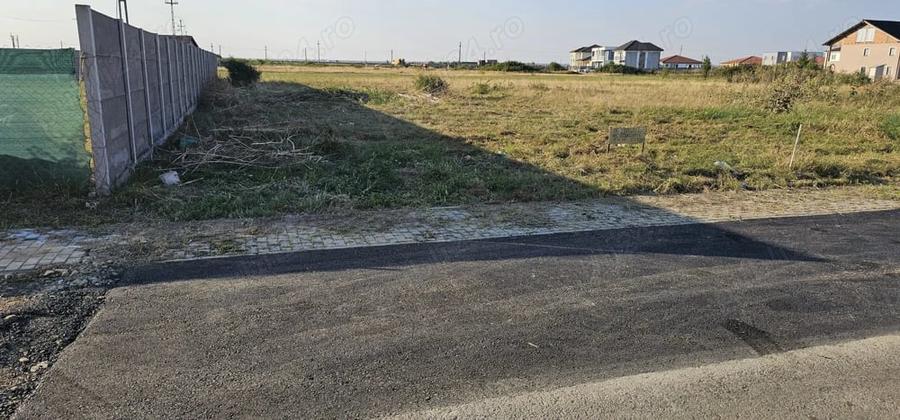 Teren de 696 mp, în Remetea Mare