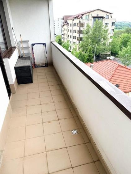 Apartament cu 2 camere semidecomandat în Băneasa