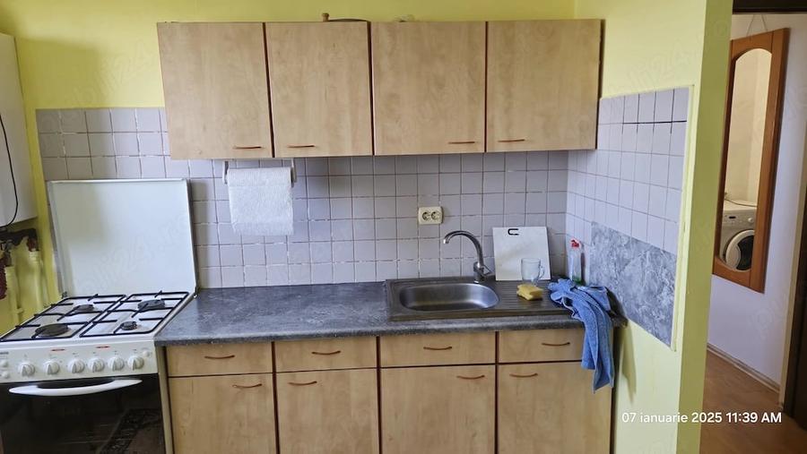 Garsonieră decomandată în Central