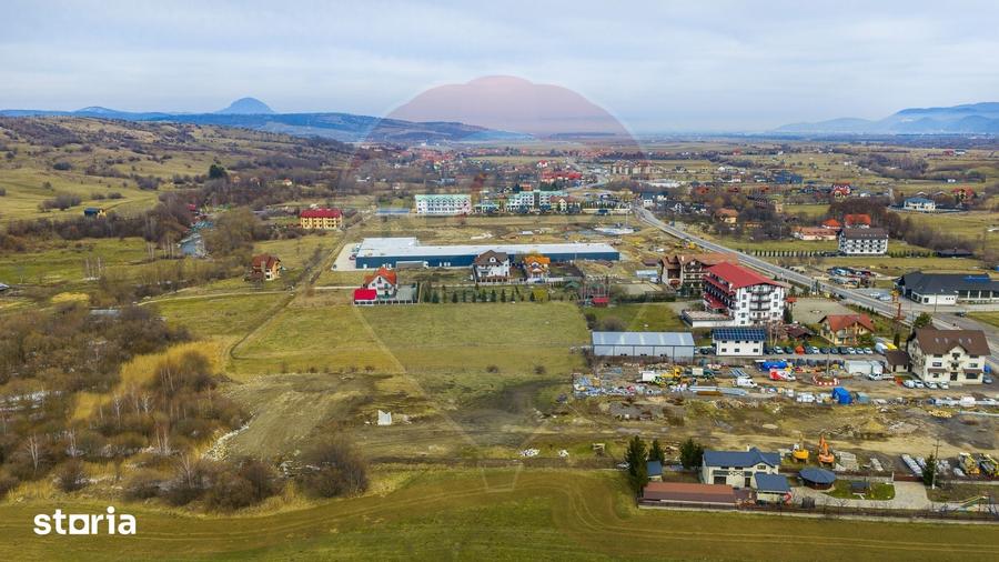 Teren de 4138 mp, în Central