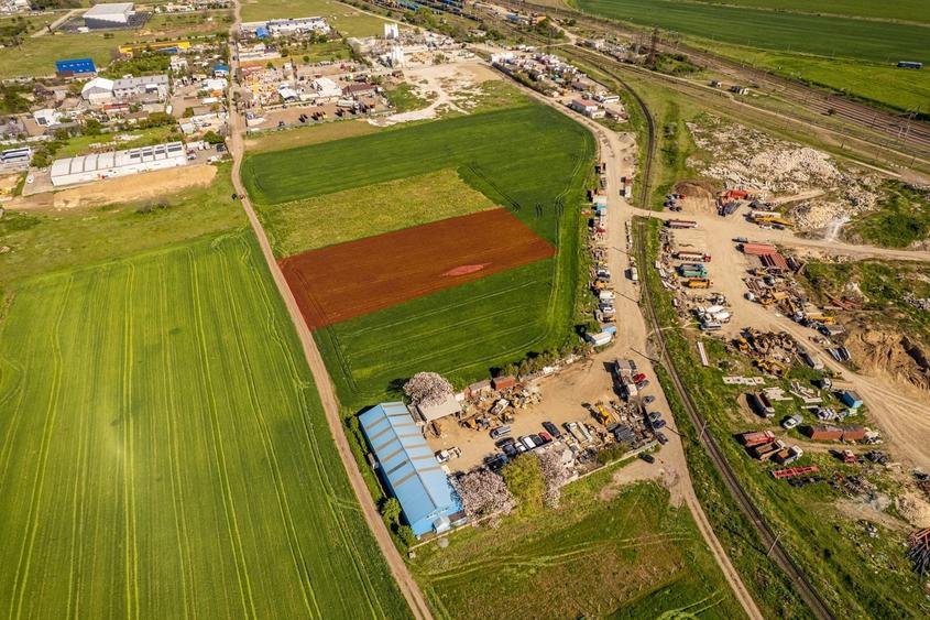 Teren Construcții intravilan de 5000 mp, în Palas