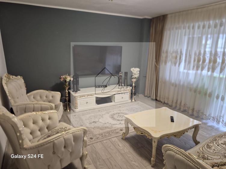 Apartament cu 3 camere decomandat, mobilat în Tei