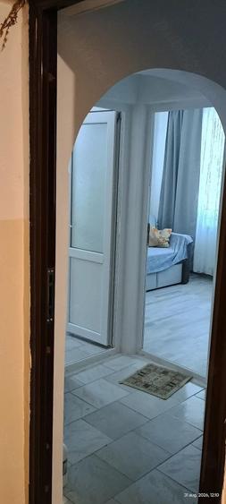 Apartament cu 2 camere decomandat în Micro 19