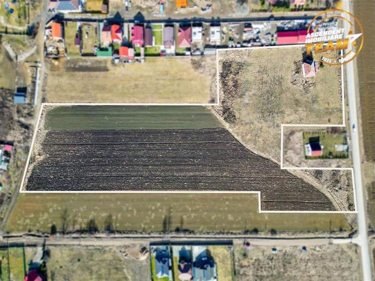 Teren Construcții intravilan de 31605 mp, în Exterior Est