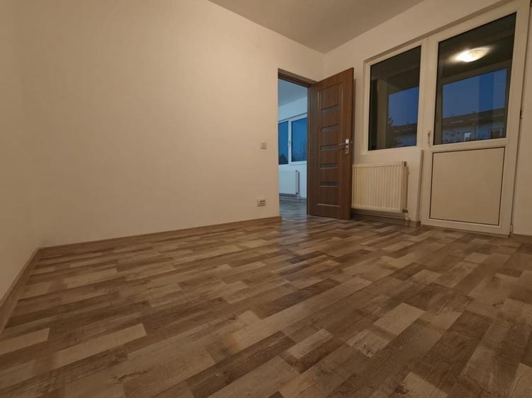 Apartament cu 2 camere semidecomandat în Nicolae Bălcescu