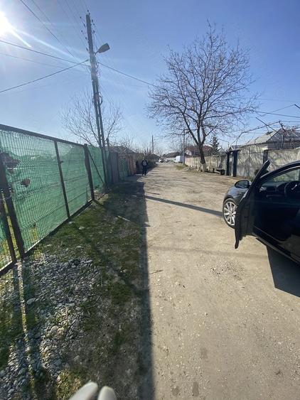 Teren de 900 mp, în Leu