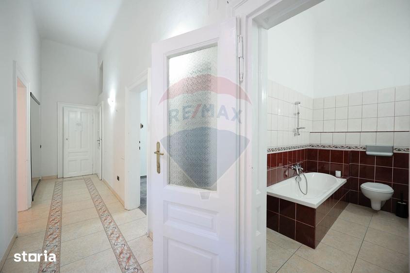 Apartament cu 3 camere în Ultracentral