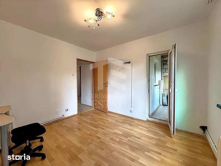 3 camere et 3 bloc 1981 2 bai Centrala proprie Metrou Gorjului 7 min - 9