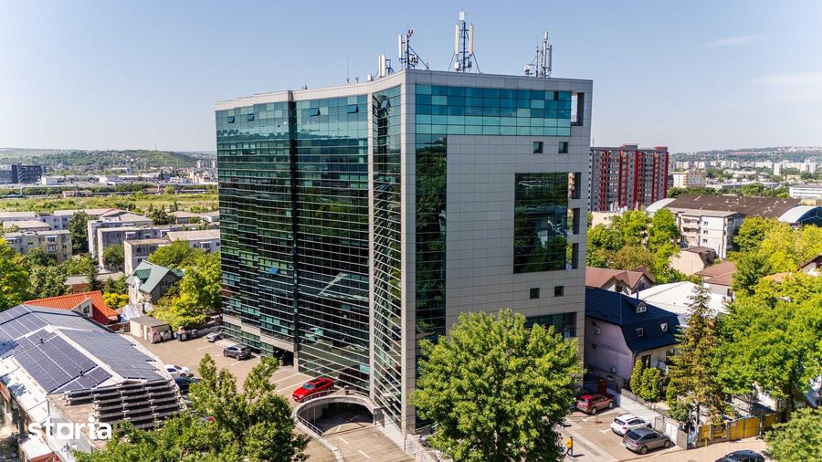 Spațiu comercial, de 120 mp, în Tătărași
