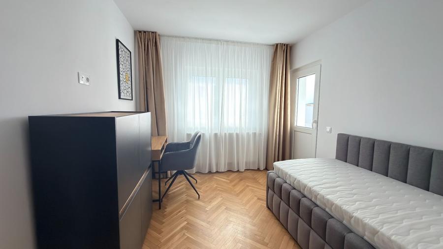 Apartament cu 3 camere în Calea Dumbrăvii