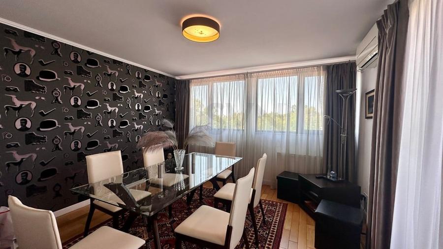 Apartament cu 7 camere decomandat, mobilat în Bucureștii Noi