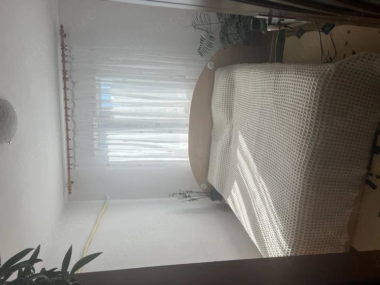 Apartament cu 3 camere semidecomandat în Gheorghe Lazăr