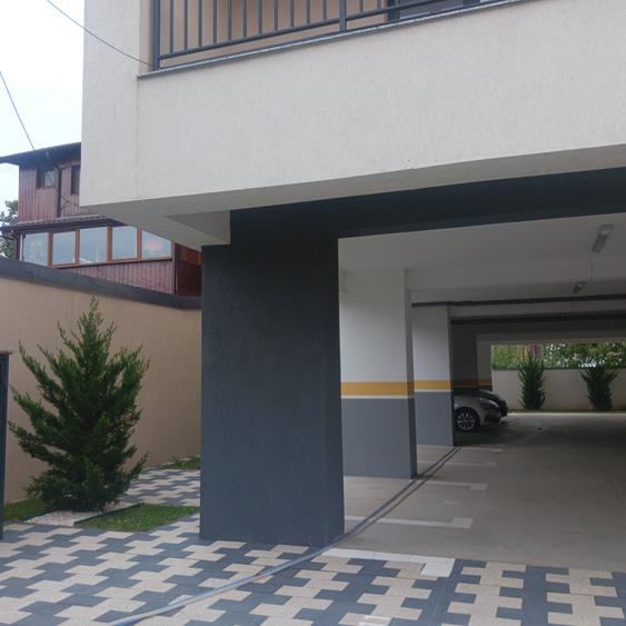 Apartament cu 3 camere decomandat în Chitila