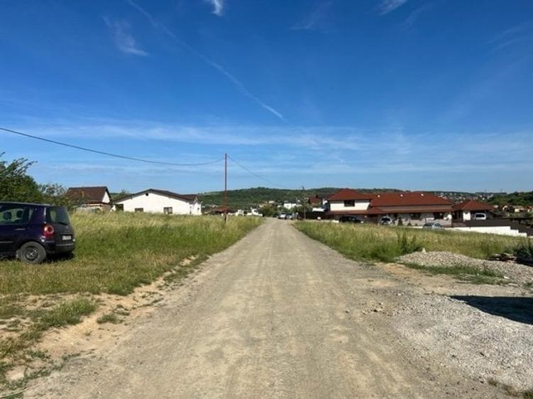 Teren Construcții intravilan de 750 mp, în Sud