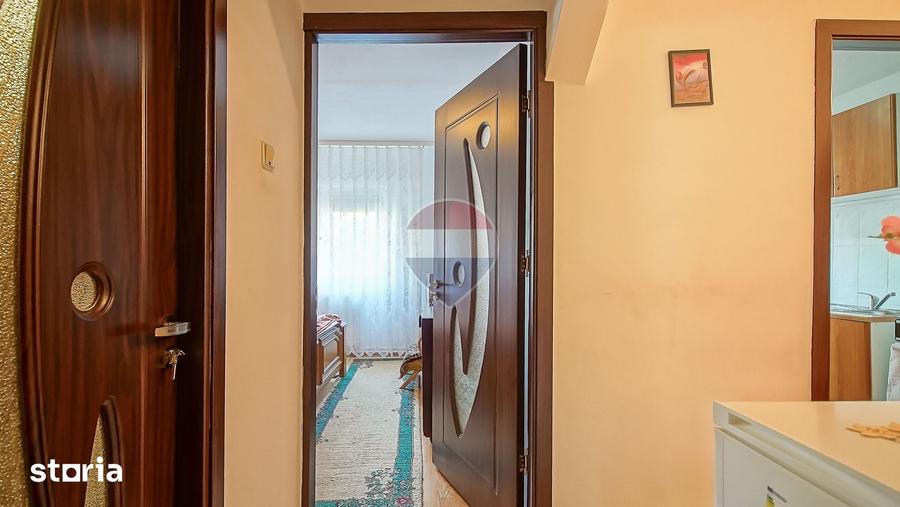 Apartament cu 2 camere decomandat în Valea Cetății