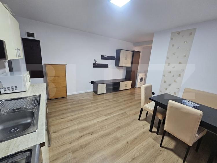 Apartament cu 2 camere semidecomandat, mobilat în Bună Ziua