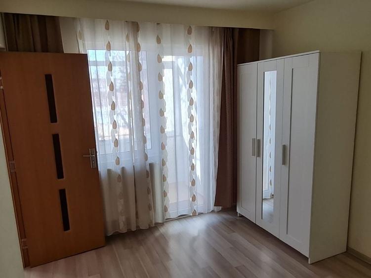 Apartament cu 2 camere semidecomandat în Exterior Vest