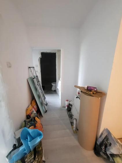 Apartament cu 3 camere decomandat în Drumul Taberei