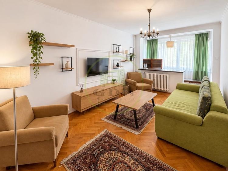 Apartament cu 2 camere semidecomandat, mobilat în Obor