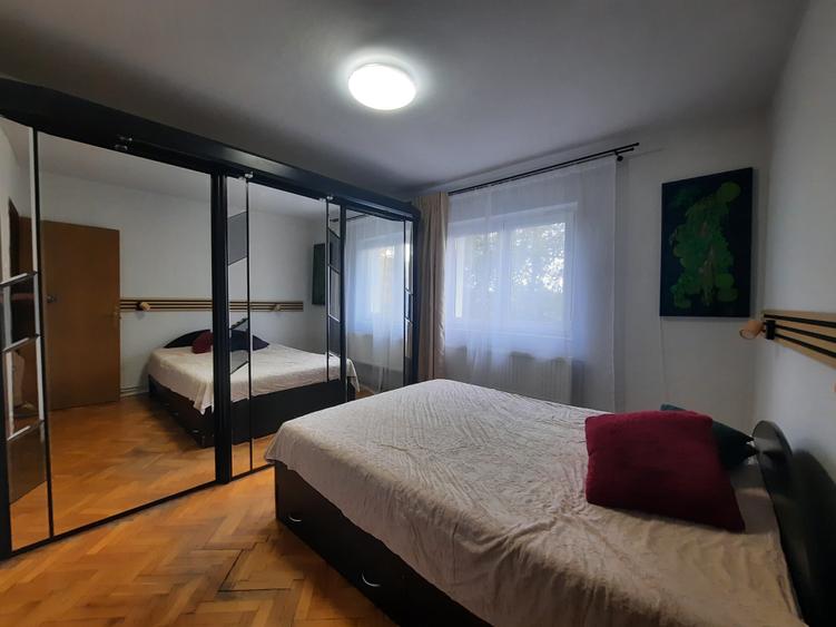 Apartament cu 2 camere decomandat în Hipodrom 3