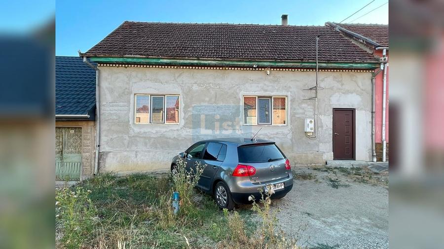 Casă cu 2 camere cu Teren 539 Mp în Târnova
