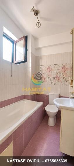 Duplex cu 4 camere cu Canalizare în Central