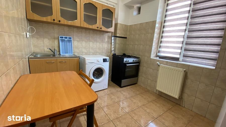Garsonieră decomandată în Între Lacuri