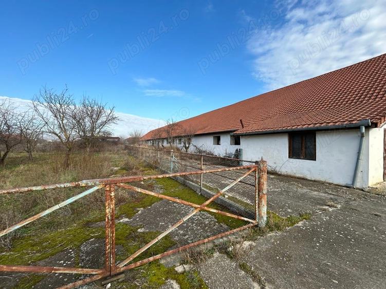 Spațiu comercial, de 7,000 mp, în Central