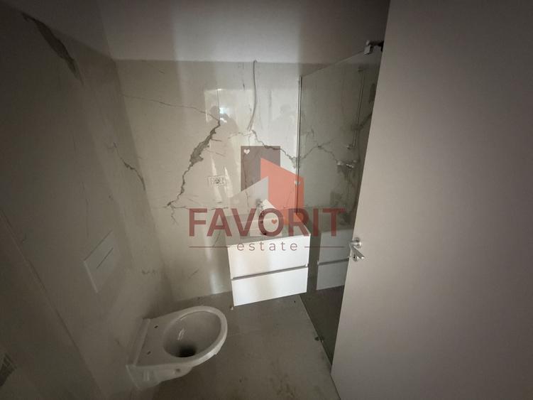 Apartament cu 3 camere decomandat în Aradului