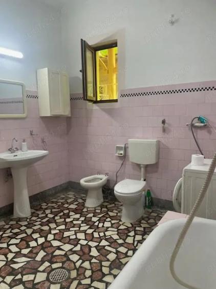 Casă cu 5 camere cu Teren 877 Mp în Lugoj