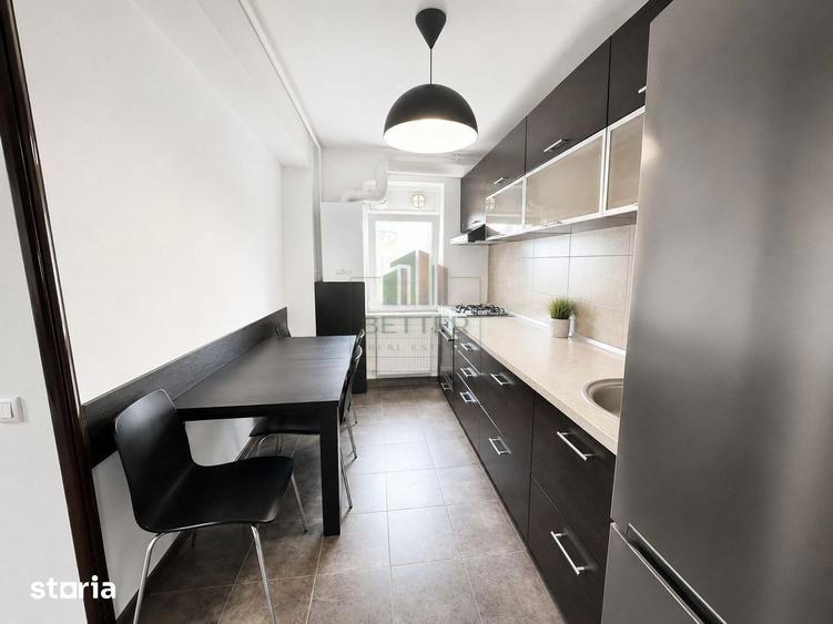 Apartament cu 2 camere decomandat în Central — fotografia 1